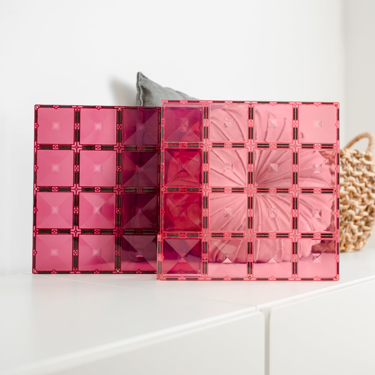 CONNETIX | 2 Piece Pastel Base Plate Pack - Pink & Berry