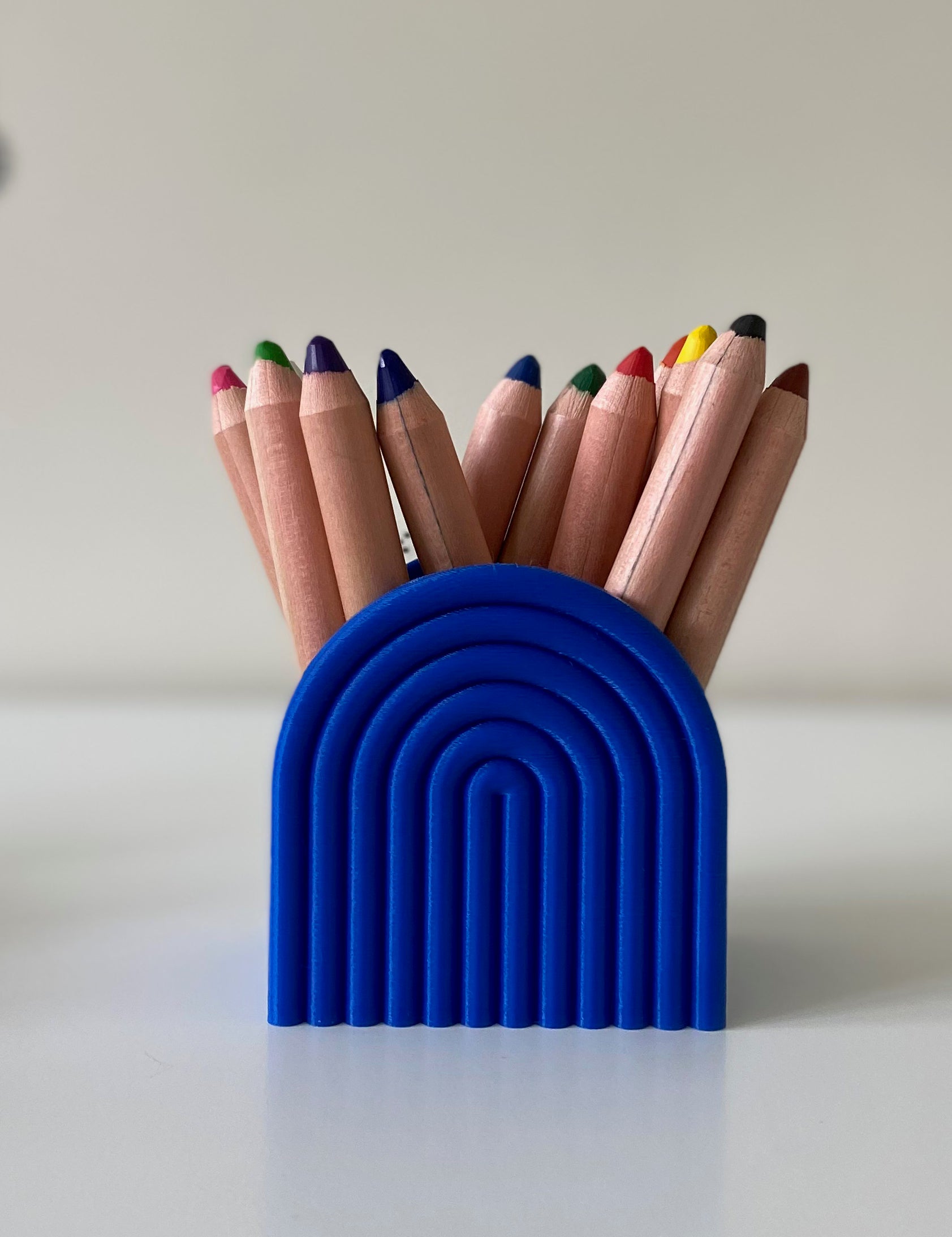 MagMe Magnetic Pen Holder