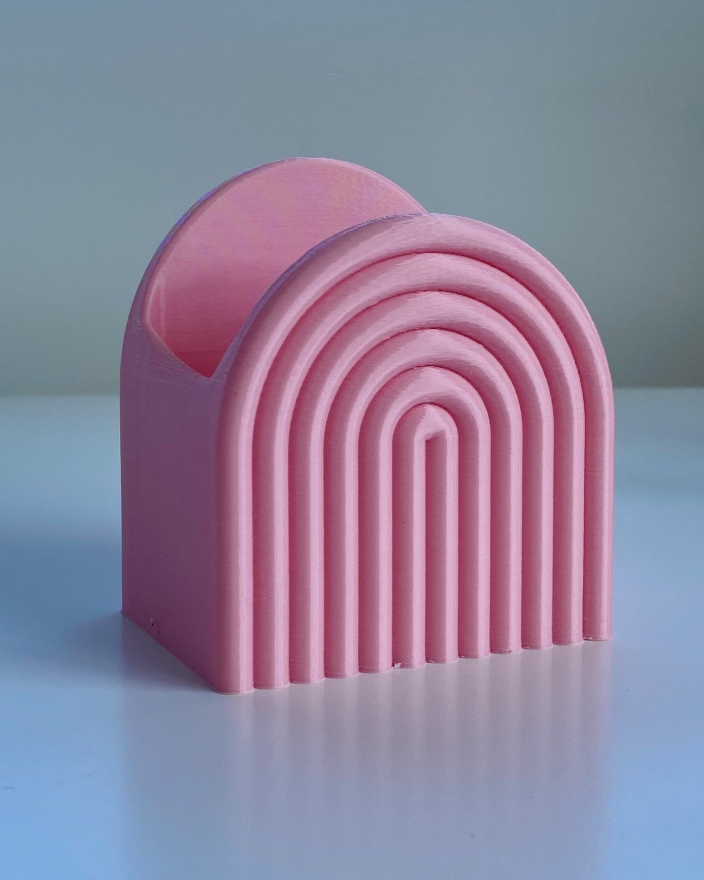 MagMe Magnetic Pen Holder