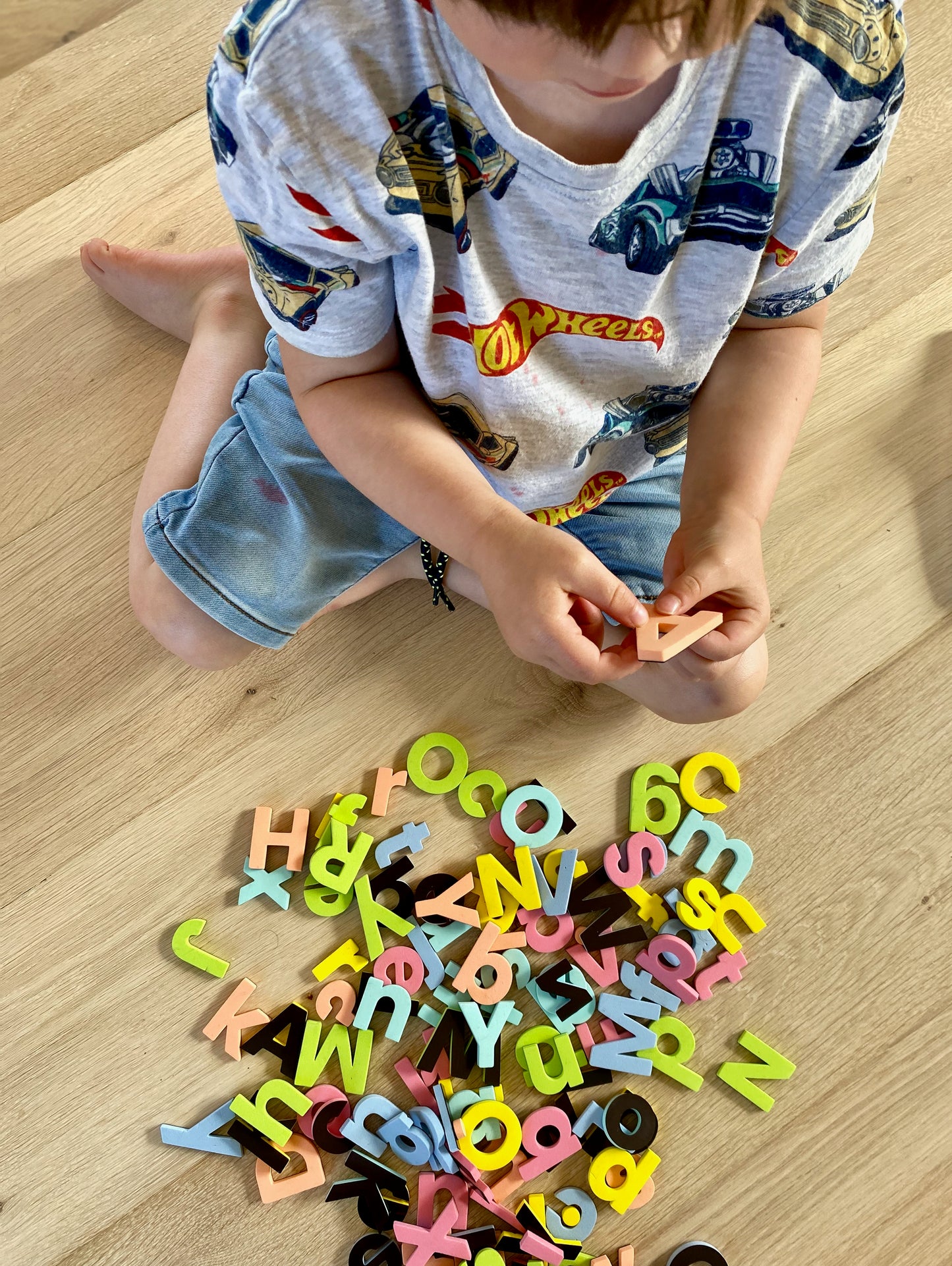 134-piece Magnetic letter set