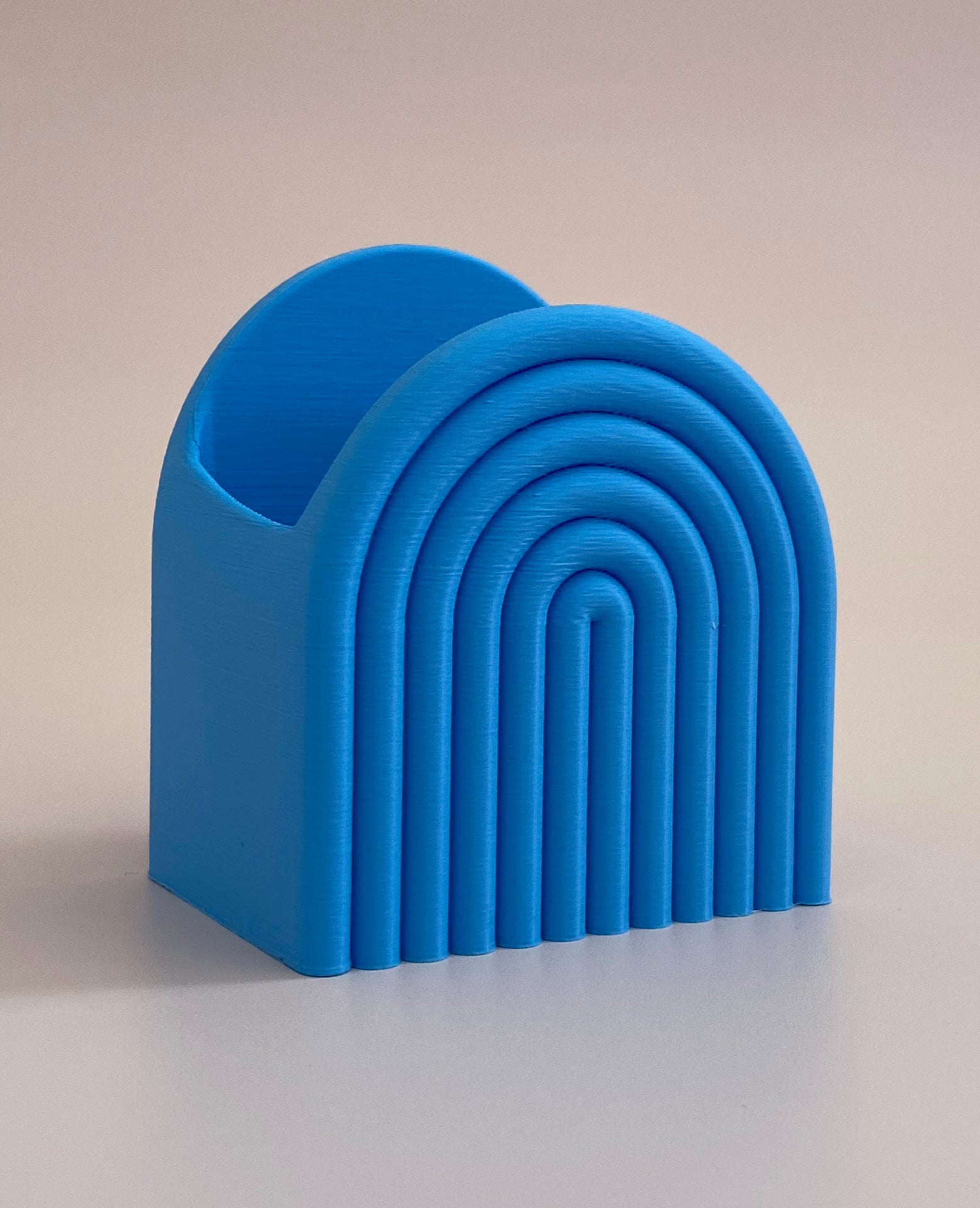 MagMe Magnetic Pen Holder