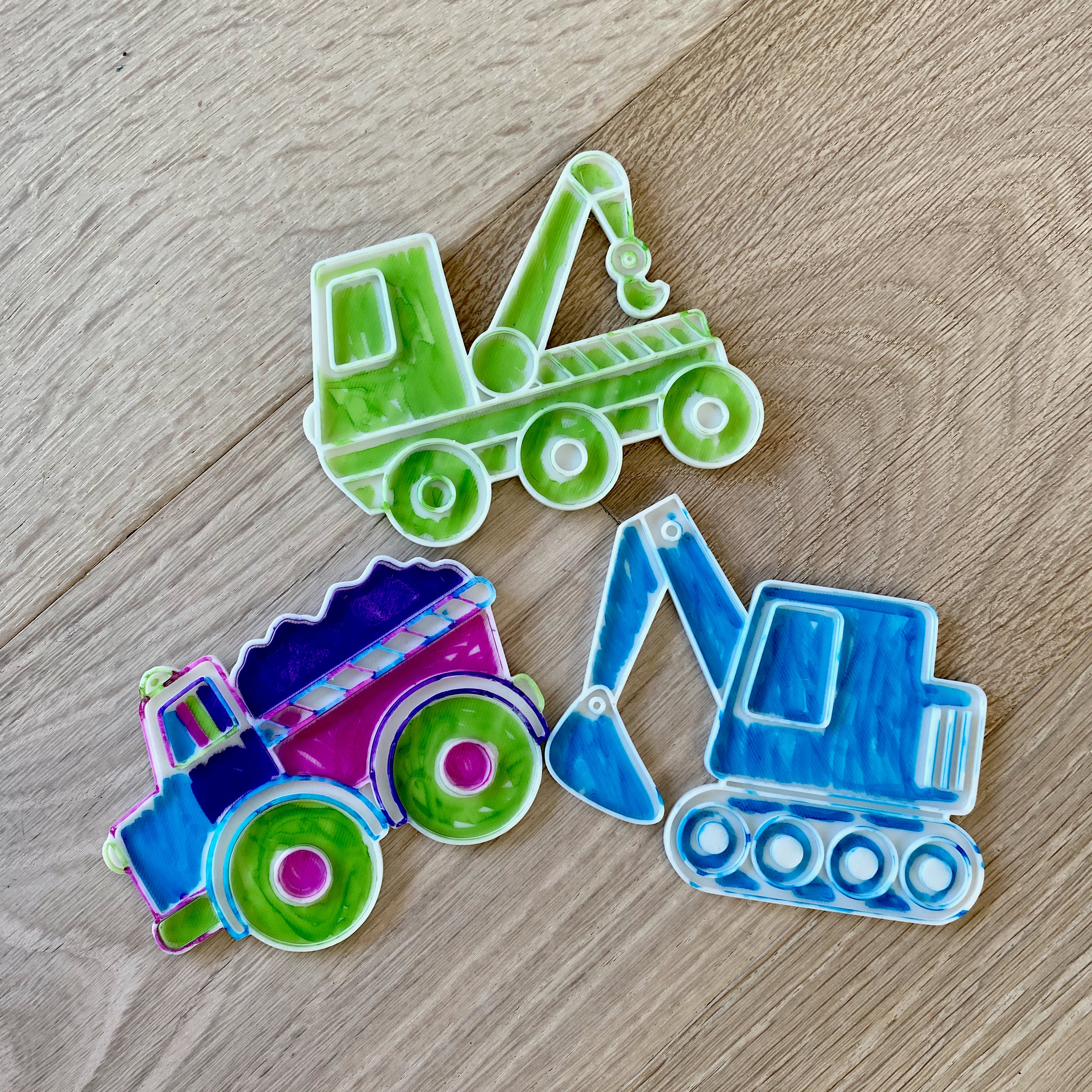 Colour your own Construction Magnets