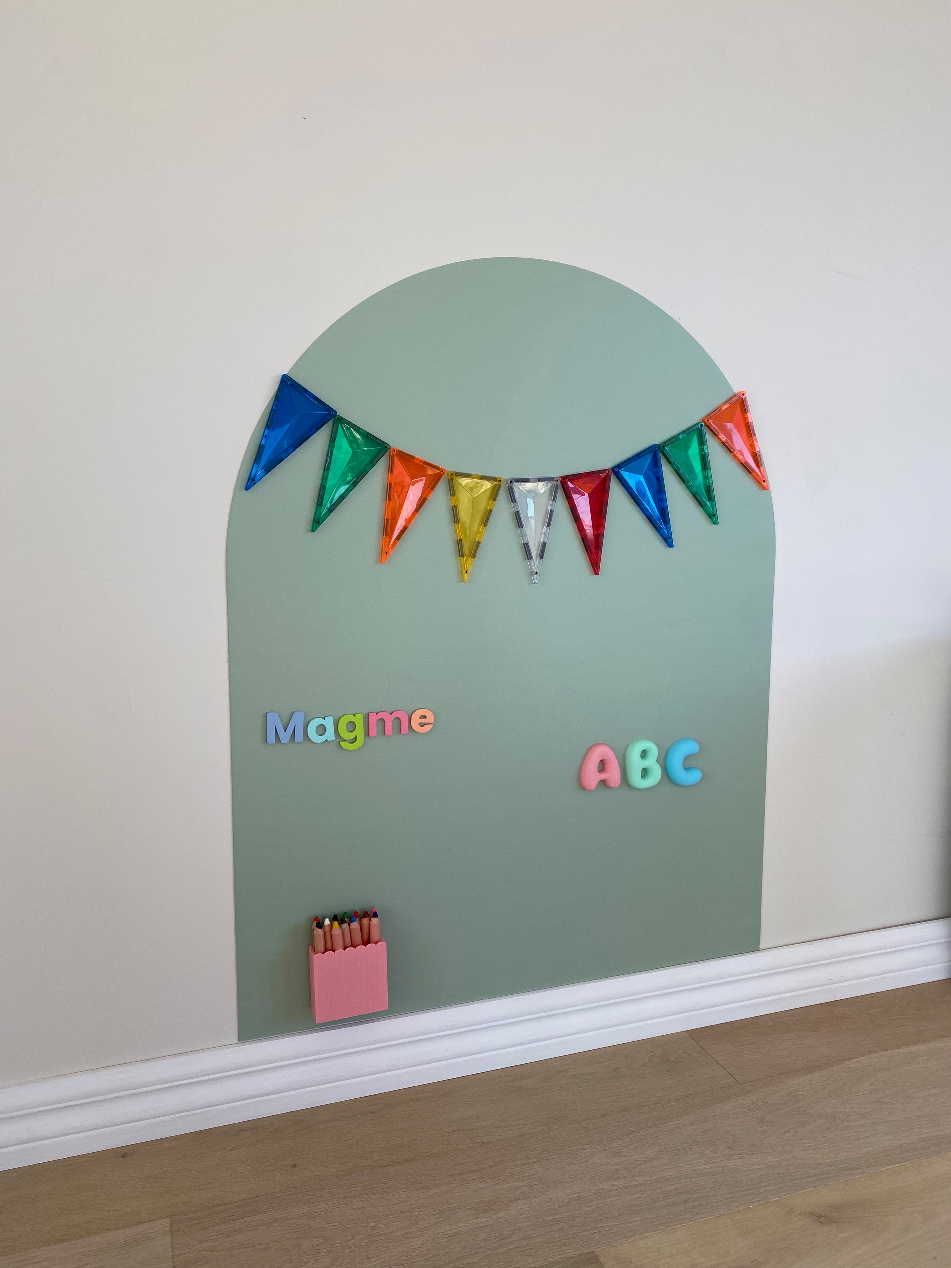 MagMe Magnetic Pen Holder