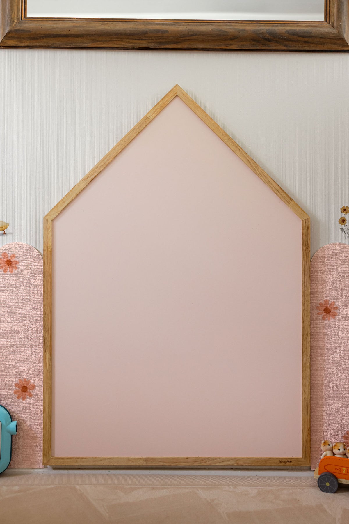 Premium Magnetic Board